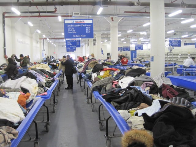 11 Ways to Know its Vintage by Labels & Tags 11 Ways to Know its Vintage by Labels & Tags