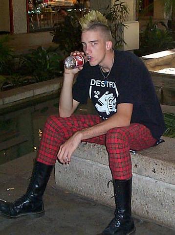 34 Tips to Thrift Store Shop Like a Pro! (Pass On to Newbies!)