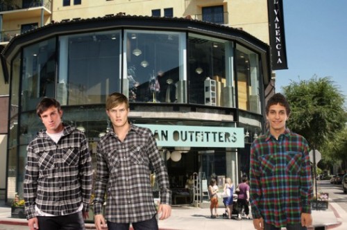 34 Tips to Thrift Store Shop Like a Pro! (Pass On to Newbies!)