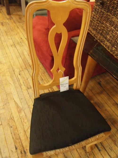 34 Tips to Thrift Store Shop Like a Pro! (Pass On to Newbies!) 34 Tips to Thrift Store Shop Like a Pro! (Pass On to Newbies!)