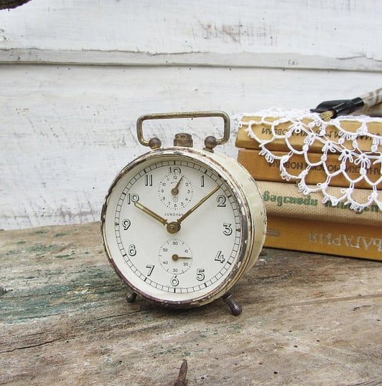 alarm-clock-etsy vintage alarm clock from etsy
