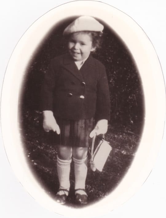 child-in-1950s-england-vintage caroline henney 1950s england