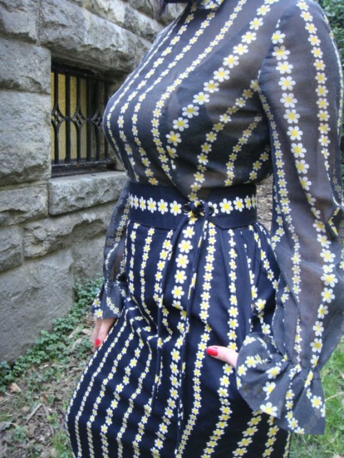 daisy_brooklyn_vintage_dress_etsy floral vintage women's dress etsy