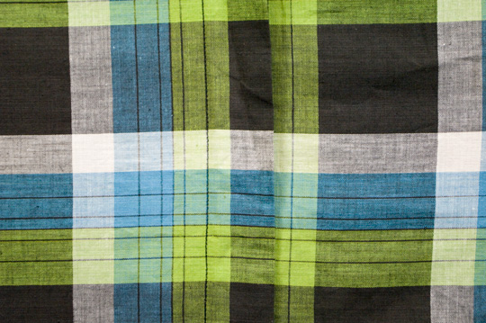 Country Plaid '40s Print close up of the print from a 1940s country plaid dress