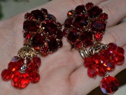 The Fur Debate: How to be Sustainable & Recycle Vintage Fur for Good Causes The Fur Debate: How to be Sustainable & Recycle Vintage Fur for Good Causes