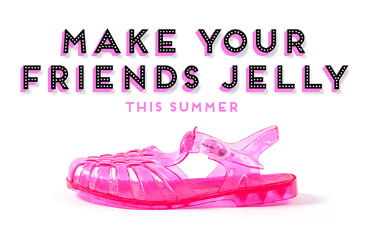 Nostalgic Looks That Will Give Your Friends Flash-Backs Nostalgic Looks That Will Give Your Friends Flash-Backs