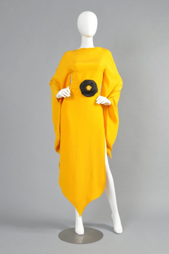 plastic mannequin body form